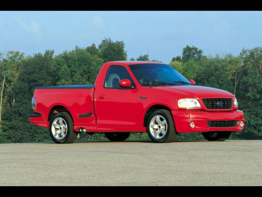  Ford F-150 SVT Lightning 2001 года  (фото 12 из 33)